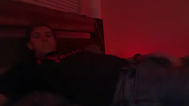 eddieeeeee1232 online show from November 2025 12:49:02 AM