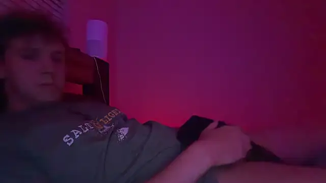 eddieeeeee1232 online show from October 2025 03:40:02 AM