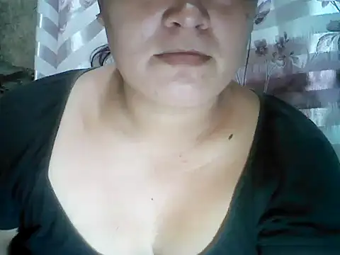 Snapshot of kissableapple36 chatting on December 2025 02:04:01 PM kissableapple36 online show from December 2025 02:04:01 PM