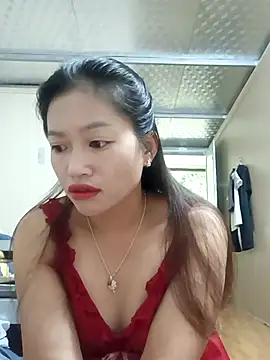 Snapshot of -Paige- chatting on October 2025 03:18:01 AM -Paige- online show from October 2025 03:18:01 AM