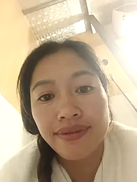 Snapshot of -Paige- chatting on December 2025 02:18:01 PM -Paige- online show from December 2025 02:18:01 PM