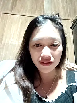 Snapshot of -Paige- chatting on November 2025 11:33:02 AM -Paige- online show from November 2025 11:33:02 AM