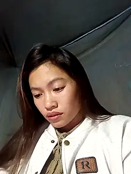 Snapshot of -Paige- chatting on November 2025 02:17:02 PM -Paige- online show from November 2025 02:17:02 PM