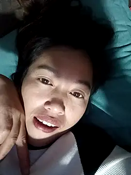 Snapshot of -Paige- chatting on November 2025 12:05:01 PM -Paige- online show from November 2025 12:05:01 PM