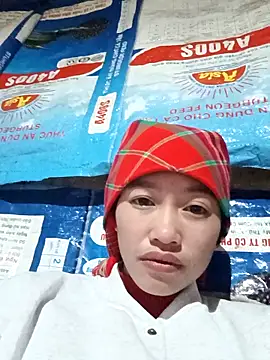 Snapshot of -Paige- chatting on November 2025 10:54:02 PM -Paige- online show from November 2025 10:54:02 PM