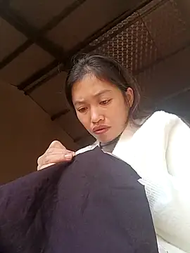 Snapshot of -Paige- chatting on December 2025 03:07:01 AM -Paige- online show from December 2025 03:07:01 AM