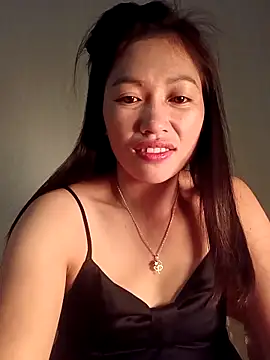 -Paige- online show from December 2025 03:41:02 AM