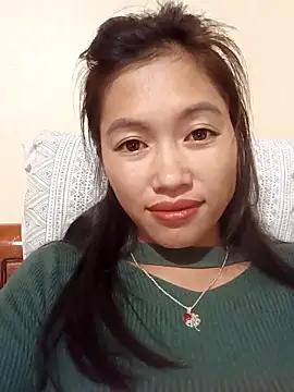 Snapshot of -Paige- chatting on December 2025 08:09:02 AM -Paige- online show from December 2025 08:09:02 AM