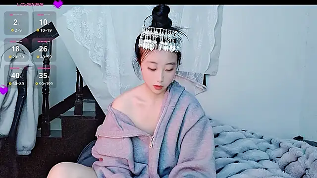 hyp0crite online show from November 2025 05:18:01 AM