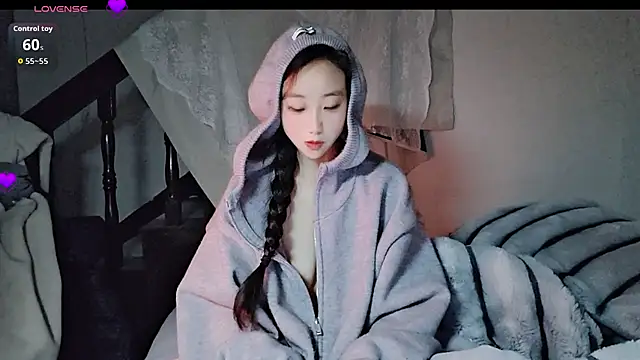 hyp0crite online show from November 2025 12:38:01 PM