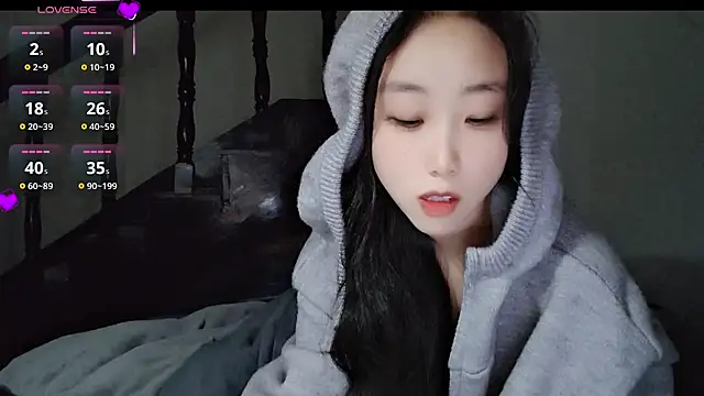 hyp0crite online show from October 2025 03:11:01 PM