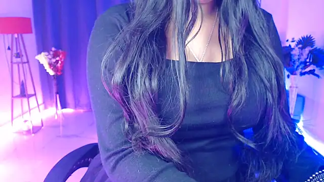 Rashiii  online show from February 2026 07:21:02 PM