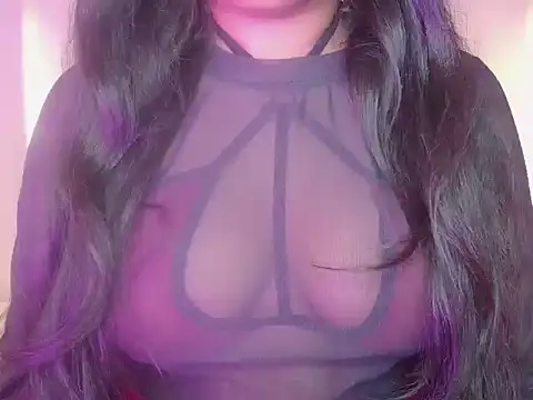 Rashiii  online show from October 2025 03:33:02 PM