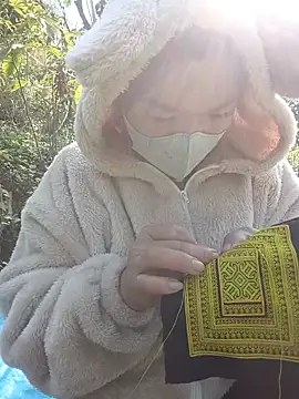 nat-tri online show from November 2025 03:51:01 AM