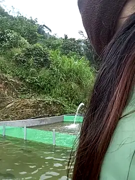 nat-tri online show from November 2025 02:22:02 AM