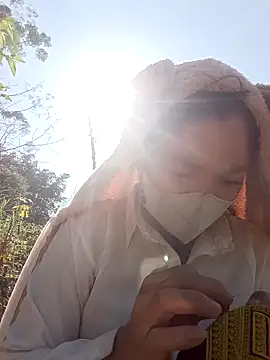 nat-tri online show from November 2025 03:39:02 AM