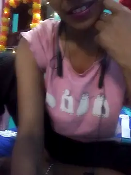 Snapshot of Prishacam2 chatting on October 2025 05:28:01 AM Prishacam2 online show from October 2025 05:28:01 AM