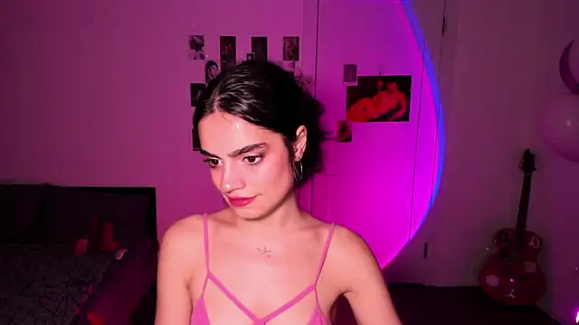 nightfloatt online show from October 2025 09:47:01 PM