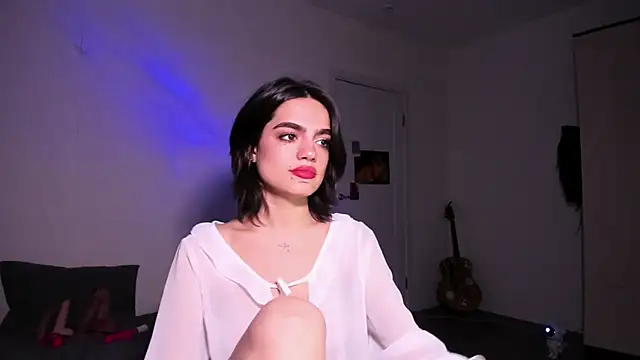 nightfloatt online show from December 2025 01:05:02 PM