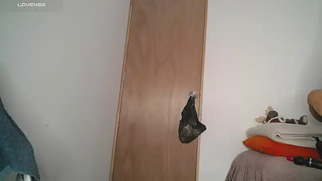 Miranda kim  online show from November 2025 07:41:02 PM