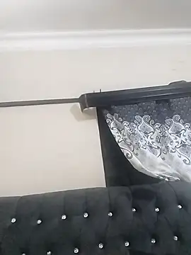 CaramelBoootie online show from November 2025 07:29:02 PM