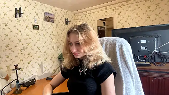 AmeliLia online show from March 2026 11:28:02 AM