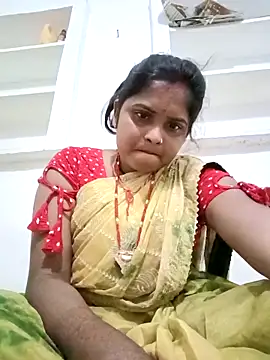Manya cute online show from October 2025 01:02:01 PM