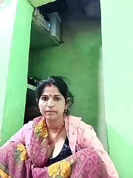 Karishma cute online show from November 2025 02:12:01 AM