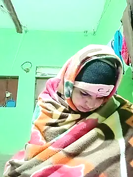 Karishma cute online show from November 2025 05:28:01 PM