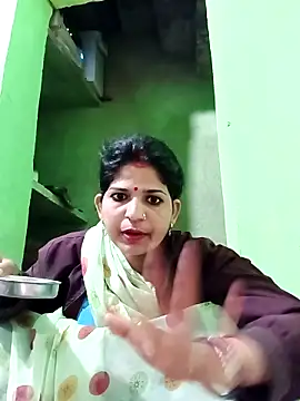 Karishma cute online show from December 2025 02:01:02 AM