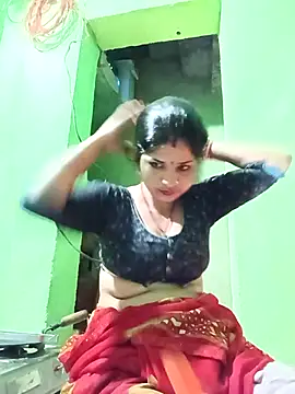 Karishma cute online show from November 2025 09:02:01 PM