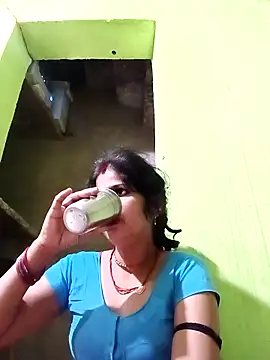 Karishma cute online show from October 2025 05:46:02 PM