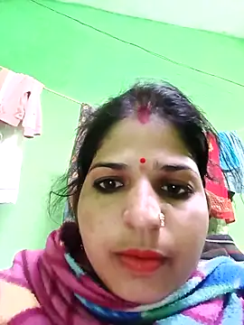 Karishma cute online show from November 2025 01:49:02 AM