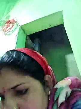 Karishma cute online show from November 2025 01:50:01 AM