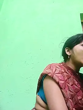 Karishma cute online show from October 2025 04:33:01 AM