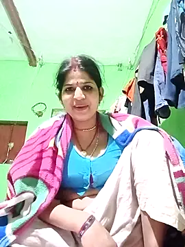 Karishma cute online show from November 2025 01:37:01 PM