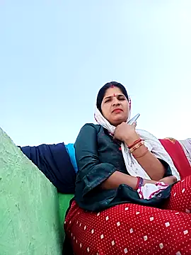 Karishma cute online show from November 2025 08:07:02 AM