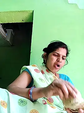 Karishma cute online show from November 2025 06:45:02 AM