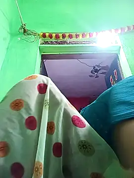 Karishma cute online show from November 2025 07:12:01 AM