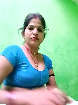 Karishma cute online show from October 2025 12:19:01 PM