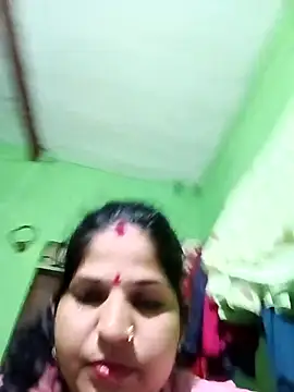 Karishma cute online show from November 2025 02:06:01 PM