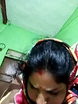 Karishma cute online show from November 2025 12:10:02 AM