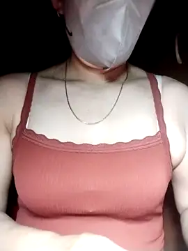 Snapshot of YiyinLy chatting on November 2025 07:52:02 PM YiyinLy online show from November 2025 07:52:02 PM