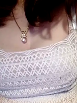 YiyinLy online show from February 2026 10:16:01 PM