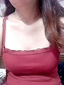 YiyinLy online show from June 2026 09:12:02 PM