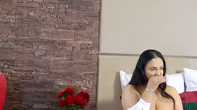 MayaMusee online show from December 2025 07:00:02 AM