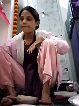 Nitya hot online show from November 2025 01:39:01 AM