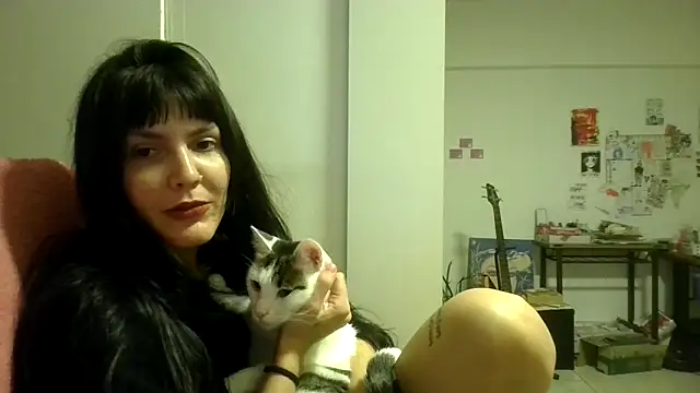 miapink33 online show from March 2026 01:00:02 AM