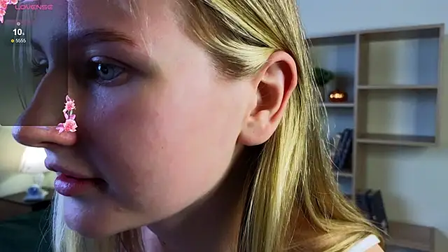 Shirley Davis online show from October 2025 04:50:01 PM