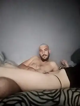 Snapshot of Kaulozeugaro chatting on October 2025 11:38:02 PM Kaulozeugaro online show from October 2025 11:38:02 PM